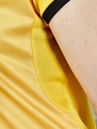 1910179-552999_Progress 2.0 Graphic Jersey W_Closeup7.jpg